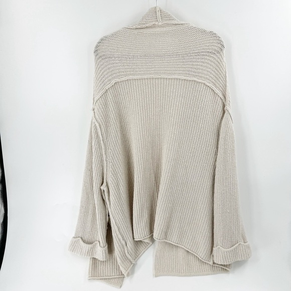 ✅ Free People “Low Tide” Oversized Cable Knit Cardigan CREAM SIZE X-SMALL - Picture 8 of 8
